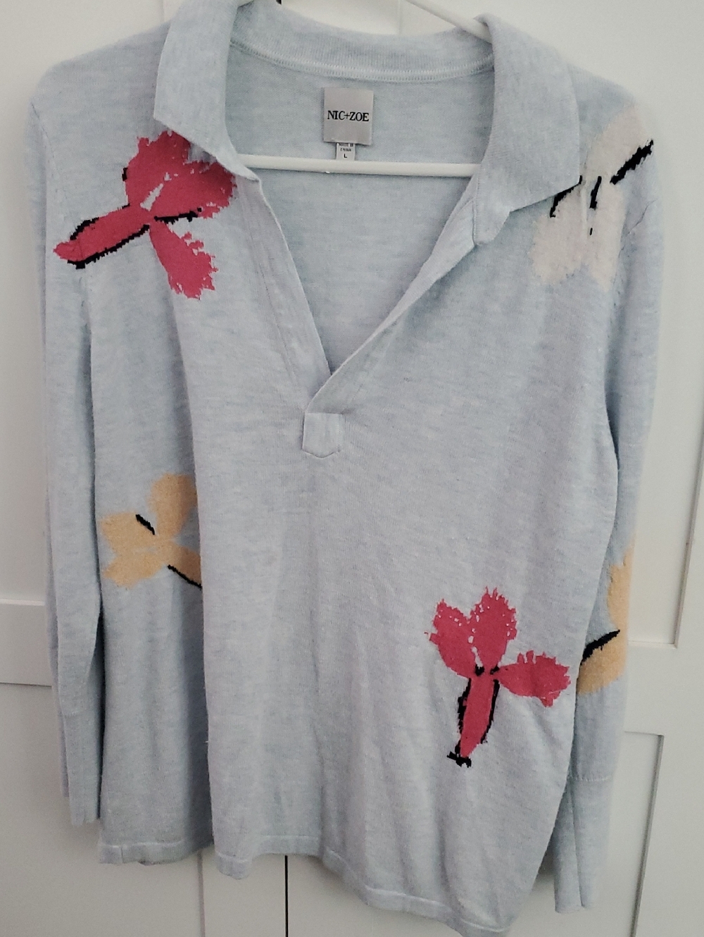 NIC+ZOE Light Blue V-Neck Collared Sweater with Pink and Cream Floral Accents